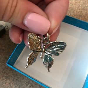 New. Giovanni Raspini Charms. 🦋 And 🛎.